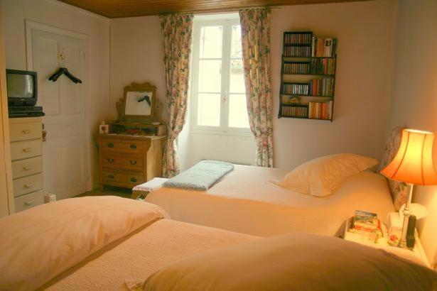 Chambres D'Hotes Chez Carolyn Villefranche-du-Périgord Rom bilde